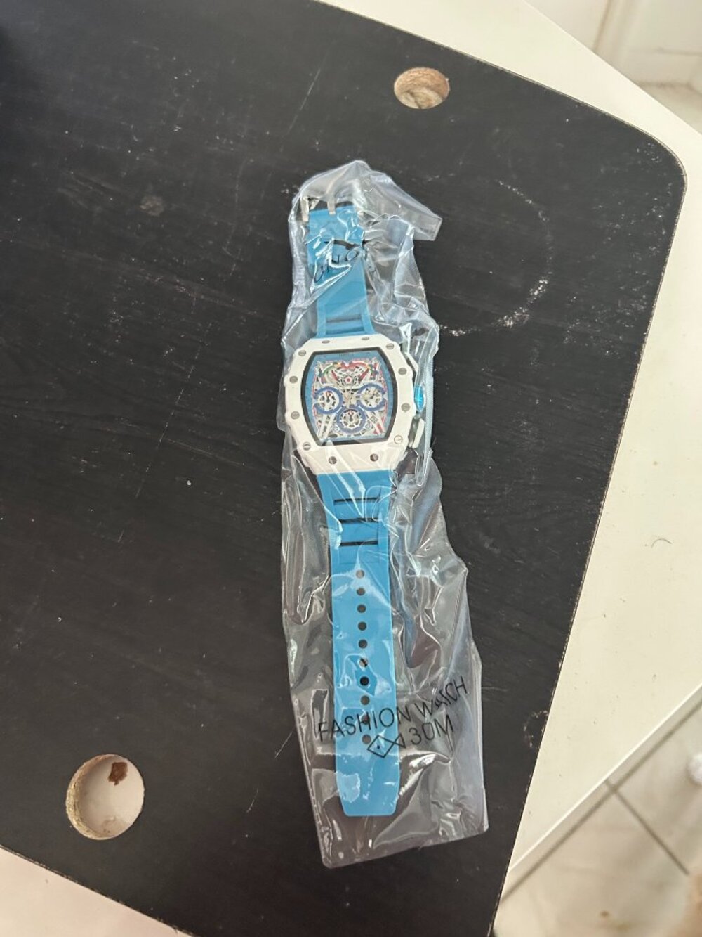 ONOLA 6827W Men's Wristwatch Sports Silicone Strap Waterproof Chronograph Quartz